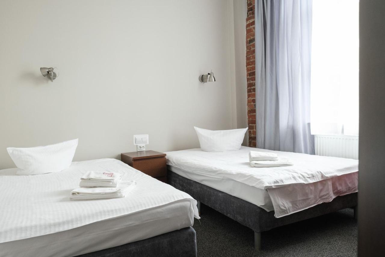 Adler Bed&Breakfast Apartment Lodz  Ngoại thất bức ảnh