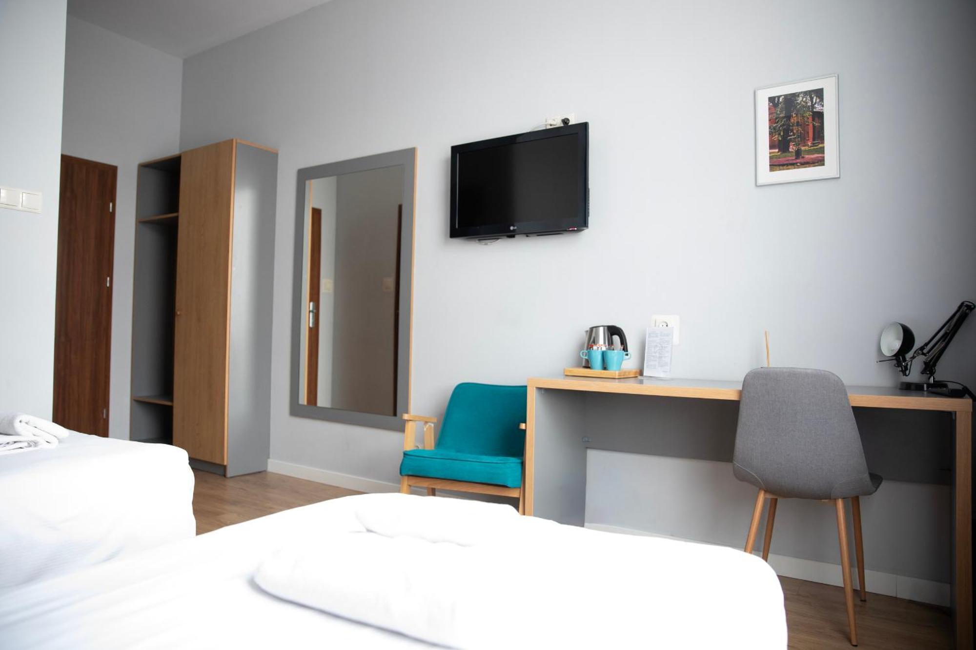 Adler Bed&Breakfast Apartment Lodz  Ngoại thất bức ảnh