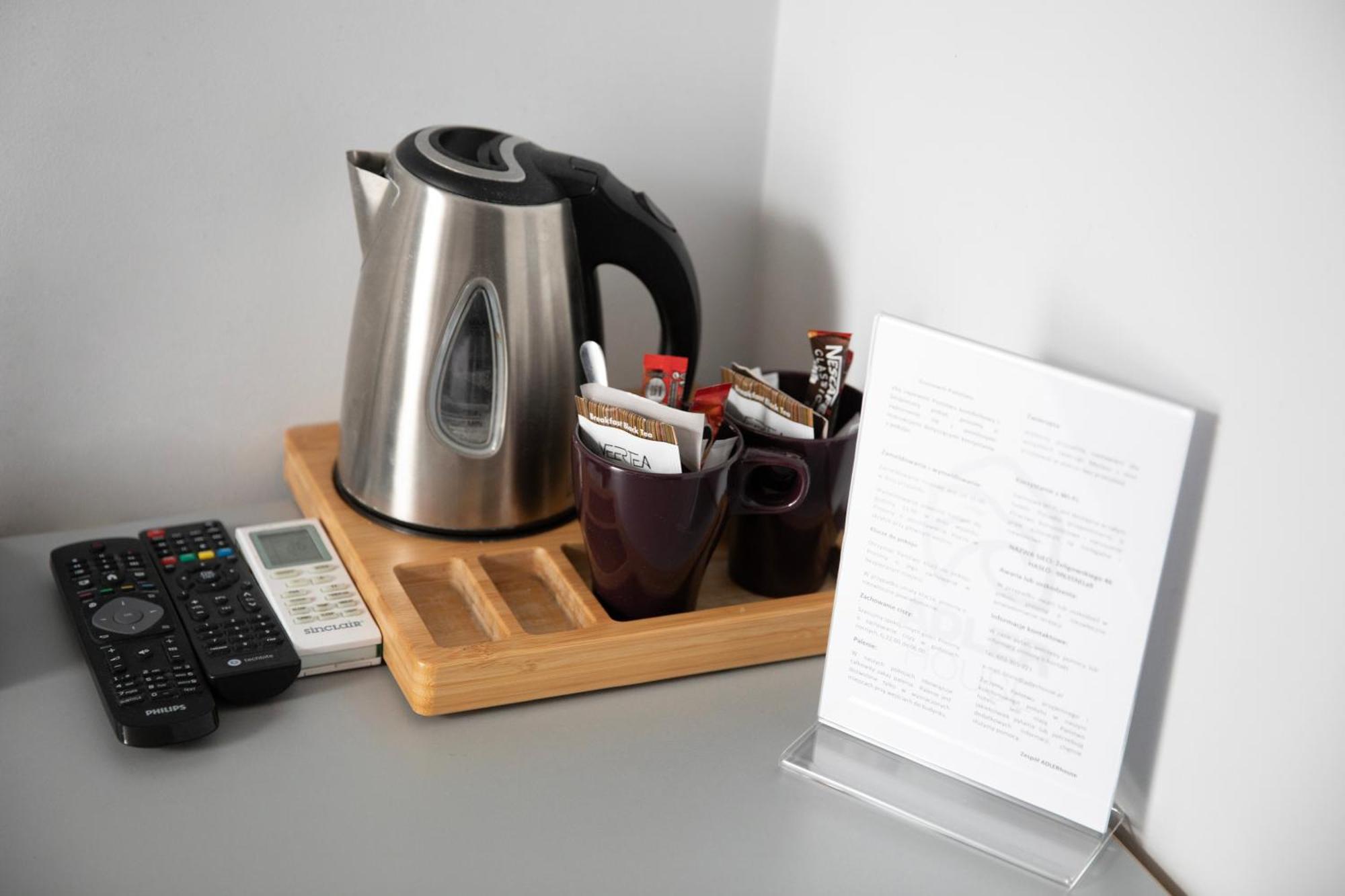 Adler Bed&Breakfast Apartment Lodz  Ngoại thất bức ảnh