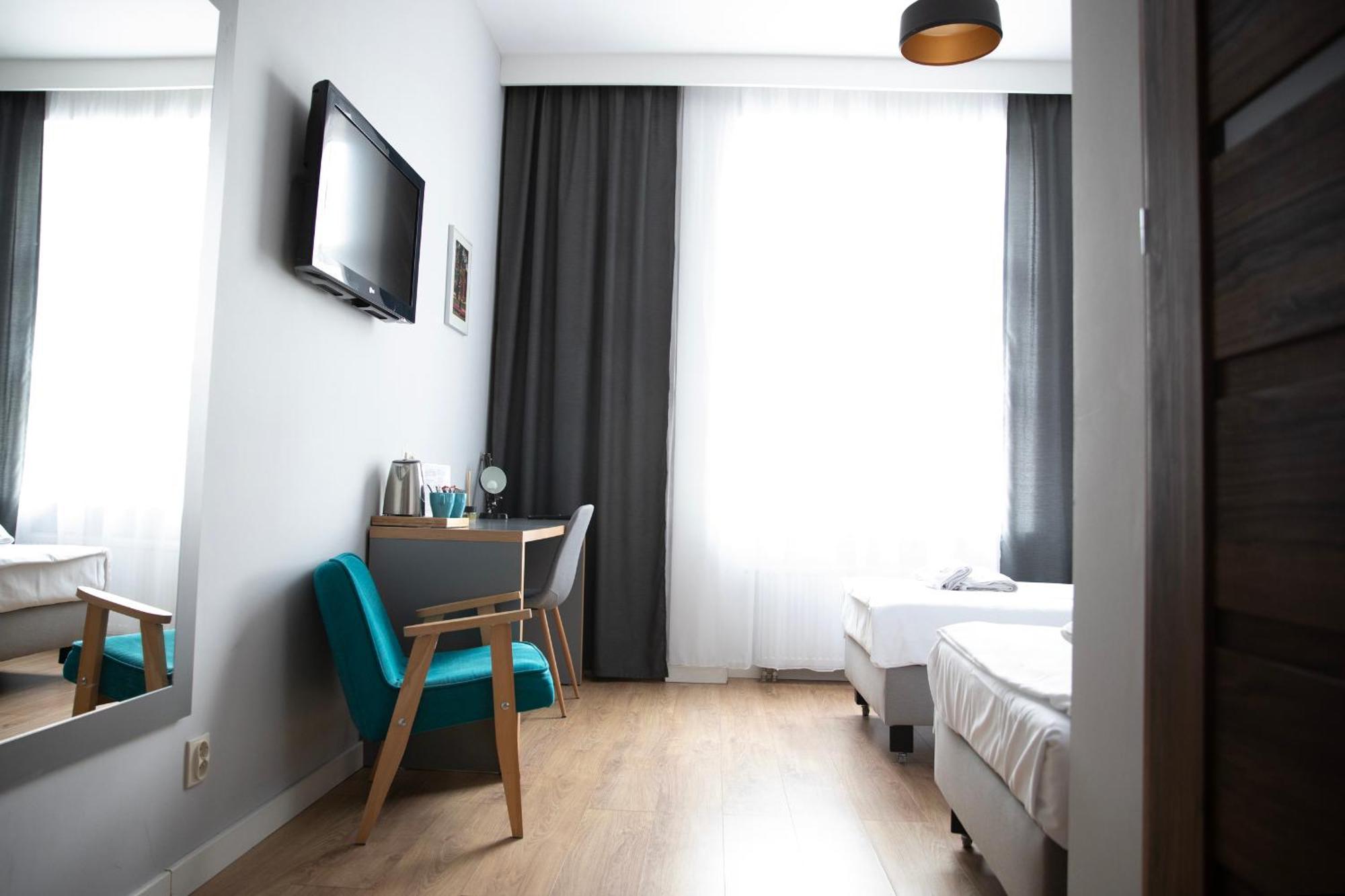 Adler Bed&Breakfast Apartment Lodz  Ngoại thất bức ảnh