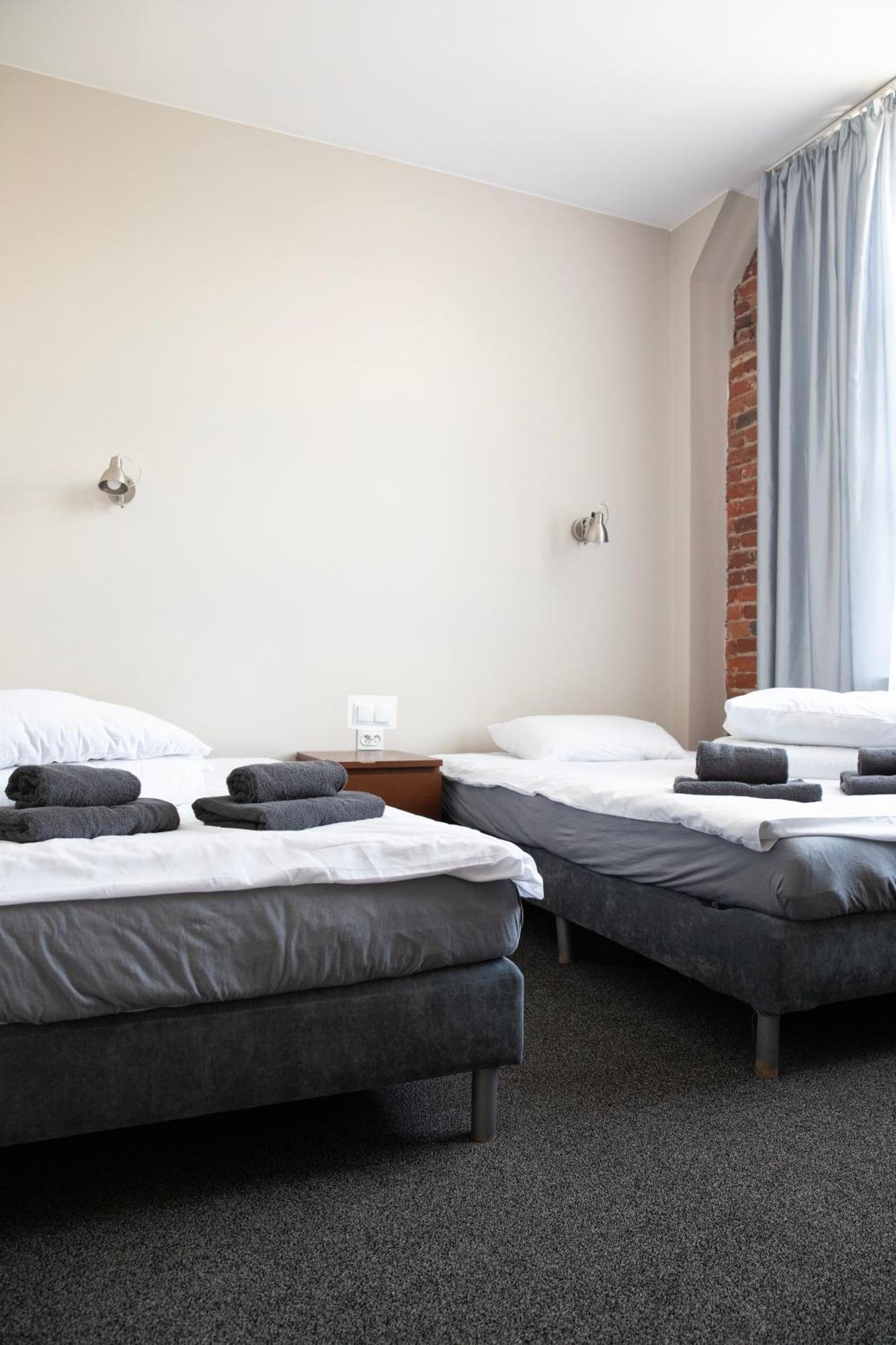 Adler Bed&Breakfast Apartment Lodz  Ngoại thất bức ảnh