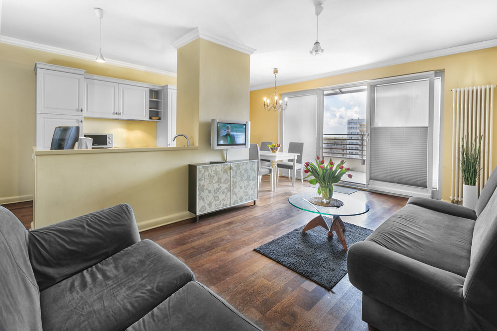 Adler Bed&Breakfast Apartment Lodz  Ngoại thất bức ảnh