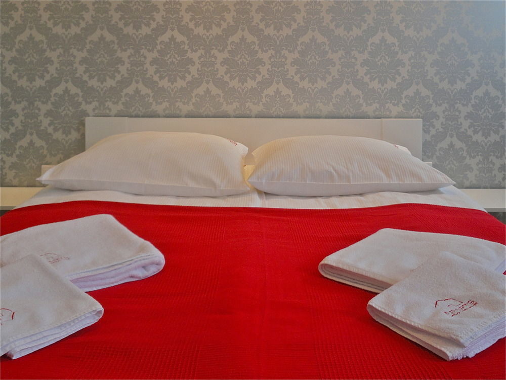 Adler Bed&Breakfast Apartment Lodz  Ngoại thất bức ảnh