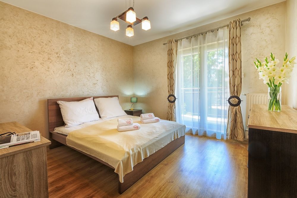 Adler Bed&Breakfast Apartment Lodz  Ngoại thất bức ảnh