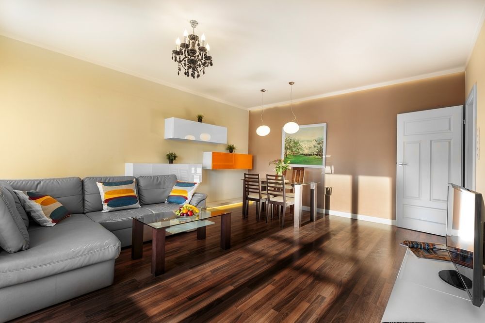 Adler Bed&Breakfast Apartment Lodz  Ngoại thất bức ảnh