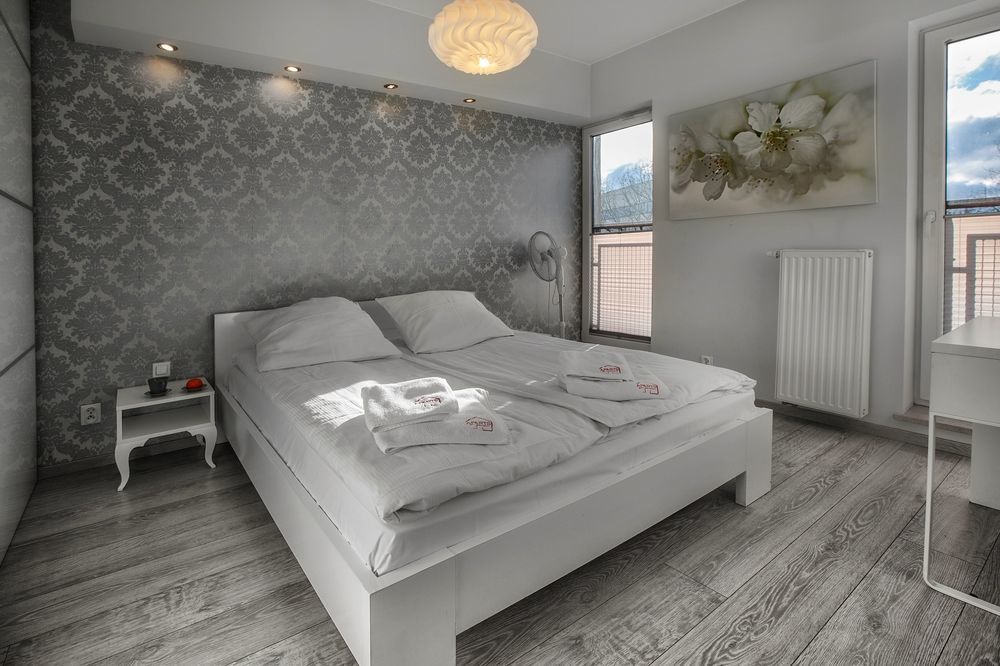 Adler Bed&Breakfast Apartment Lodz  Ngoại thất bức ảnh