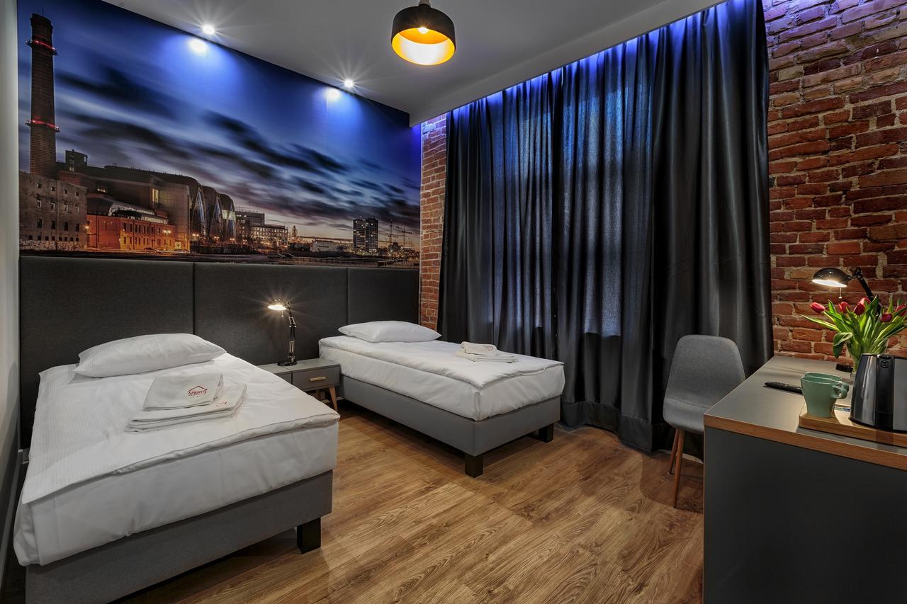 Adler Bed&Breakfast Apartment Lodz  Ngoại thất bức ảnh
